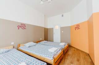 Хостелы Hostel Tara Краков Номер-студио (для 9 взрослых)-5