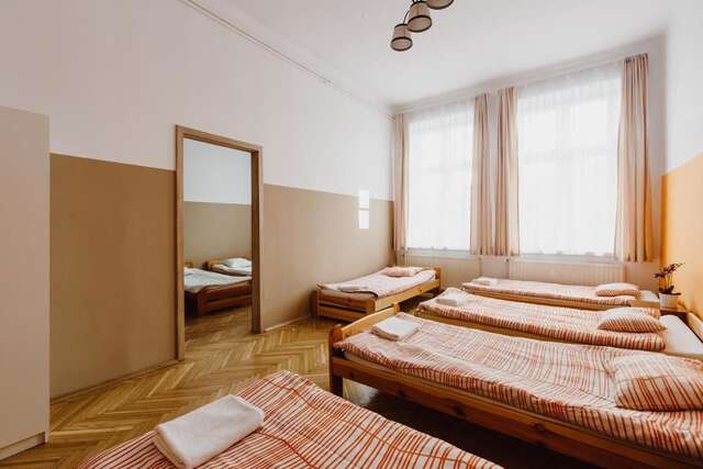 Хостелы Hostel Tara Краков-31